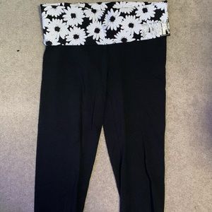 Floral Capri leggings